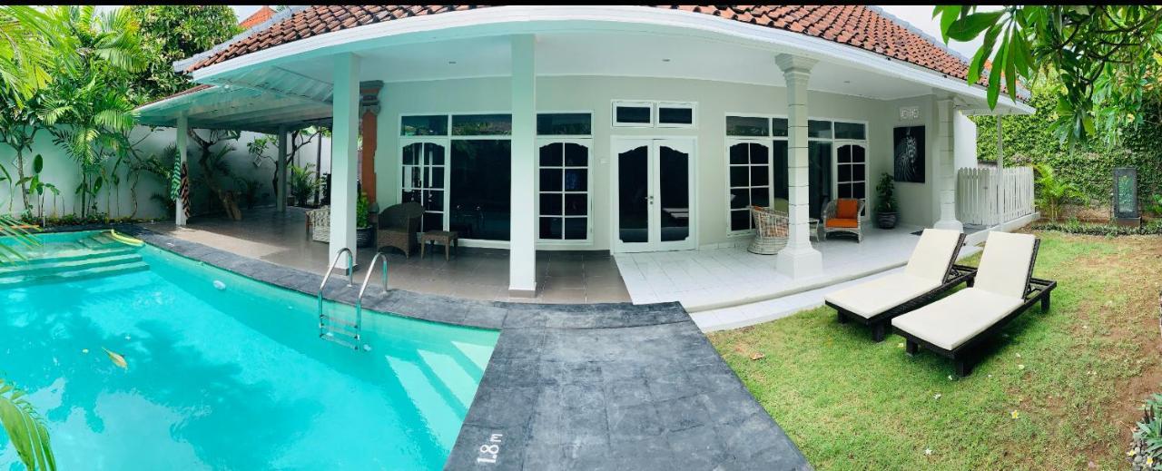 Alinta Villa 1 Sanur  Exterior photo
